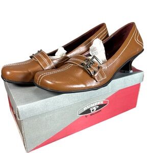 Bumper Bestfit Light Brown Kitten Heel Loafers Buckle Detail Sz 8.5